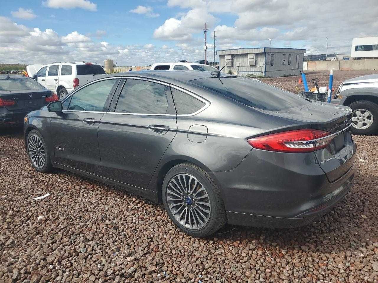 Ford Fusion SE Hybrid 2018