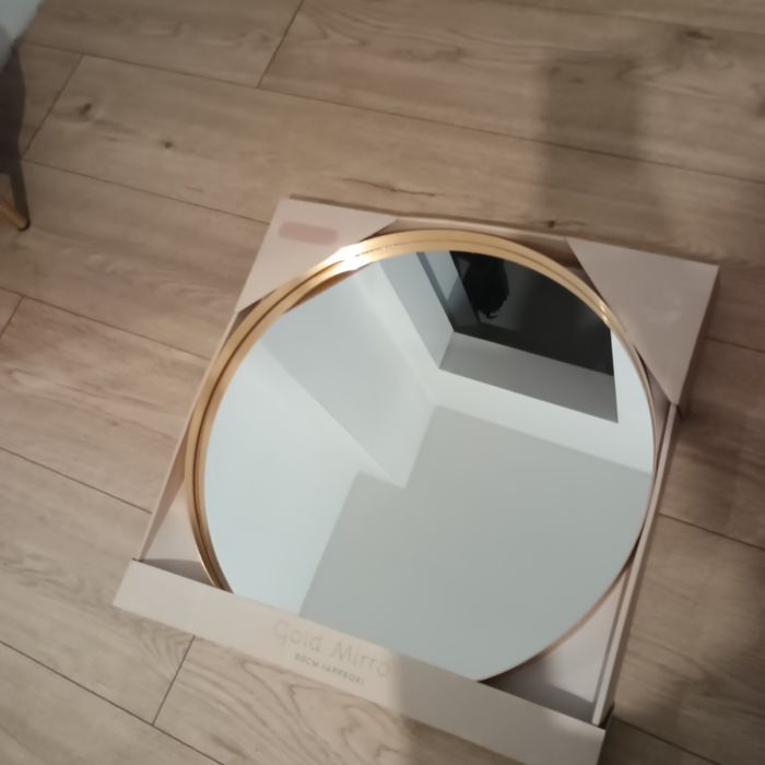 Nowe okrągłe lustro w złotej ramie
