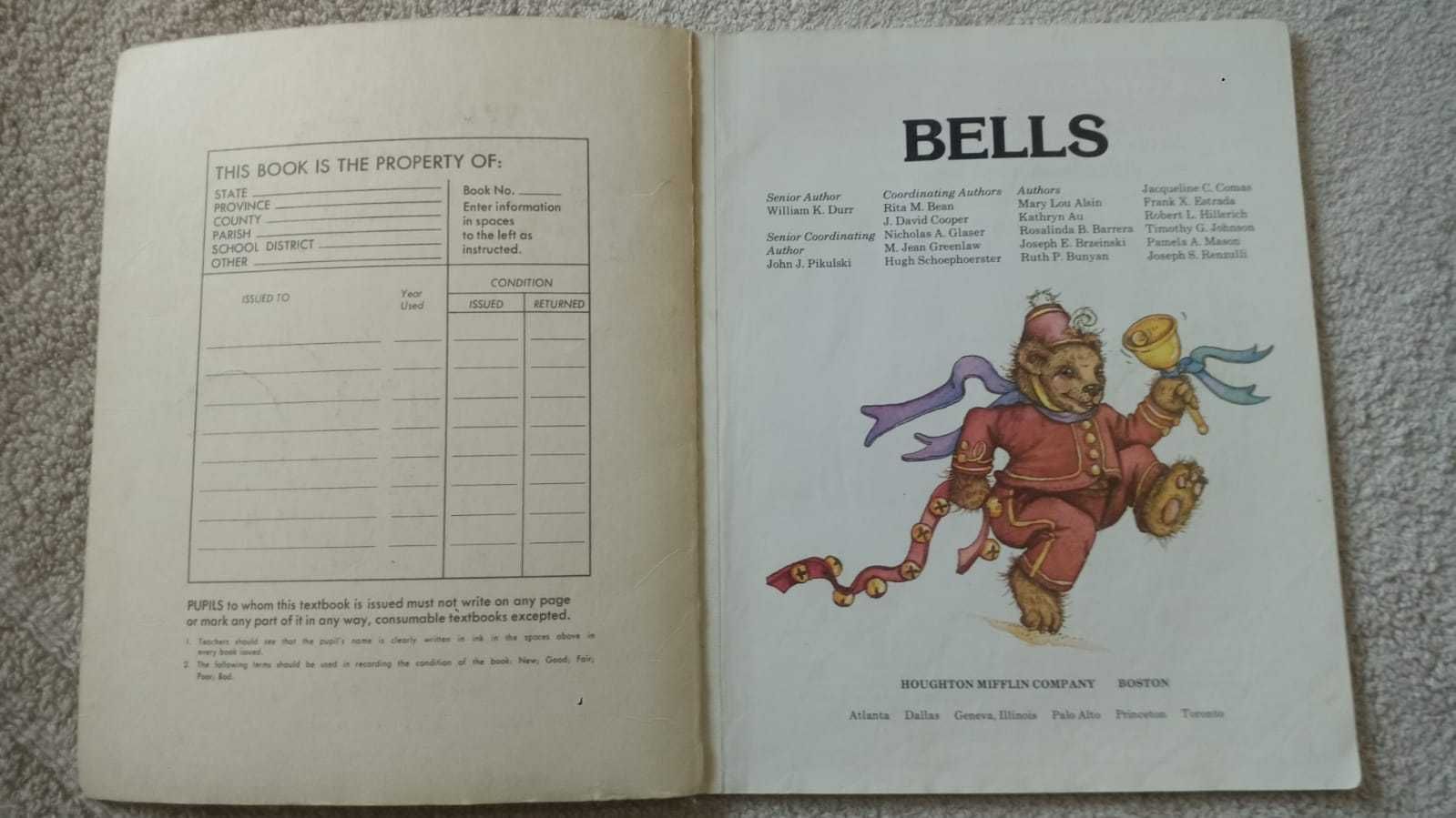 Bells. Anglojęzyczna książka dla dzieci.