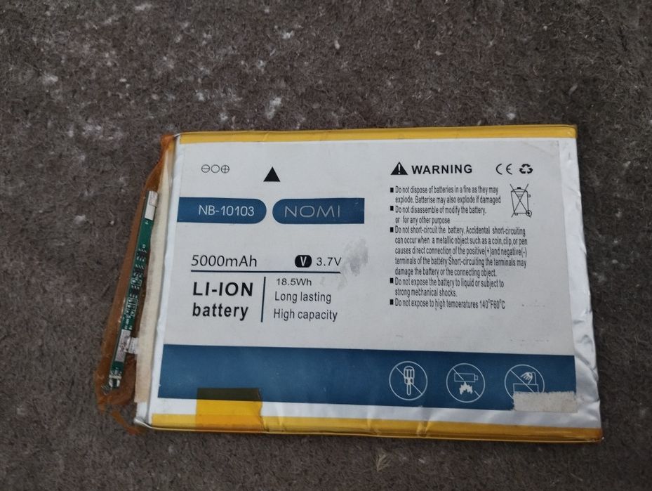 литий-ионный аккумулятор Nomi NB-10103.