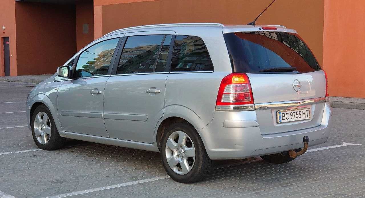 Opel Zafira B 2010