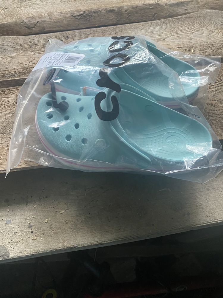 Продам класичні Crocs Crocband