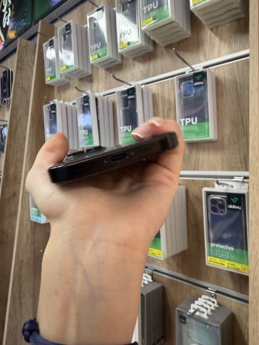 Used IPHONE 16Pro 512 Black Titanium Neverlock Костюшка,5 igrand