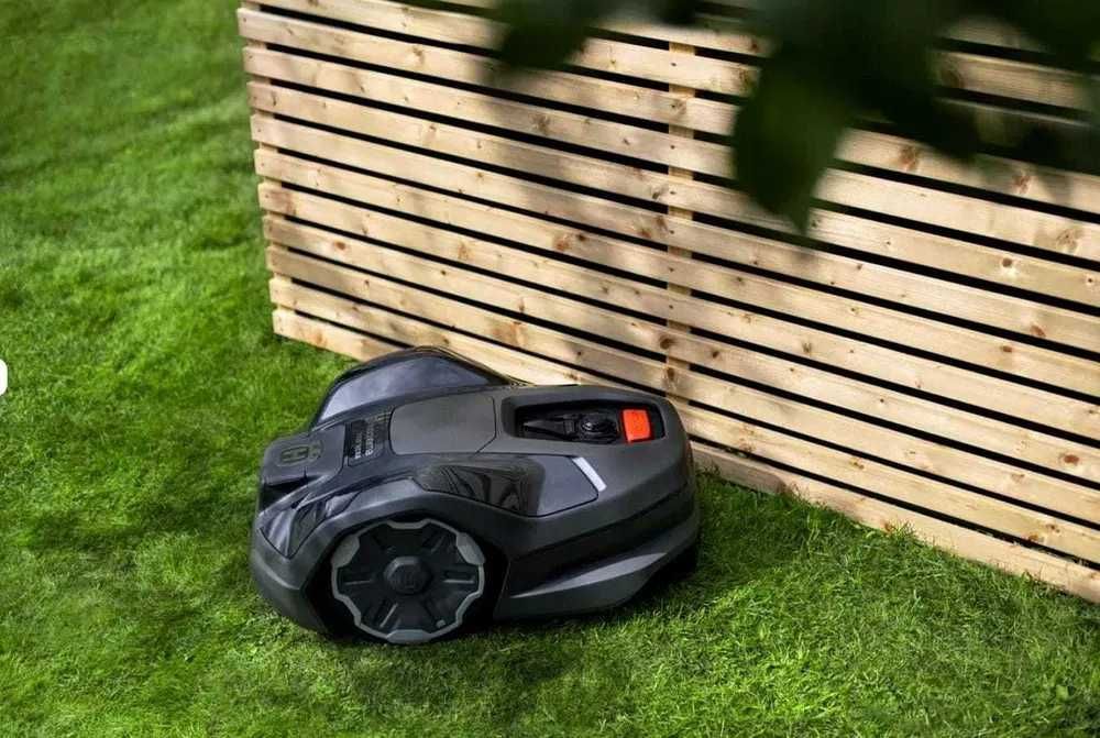 Robot Koszący Kosiarka Automatyczna Automower® AM310E NERA