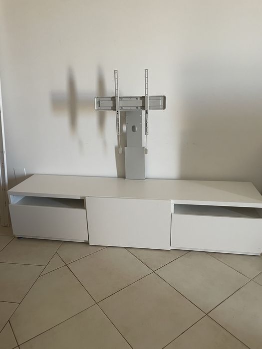 Suporte Tv para movel Besta Ikea