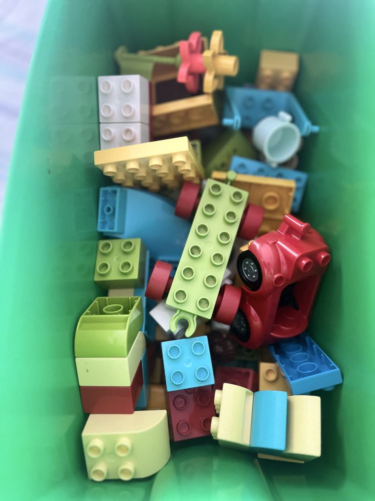 Lego duplo w pudelku