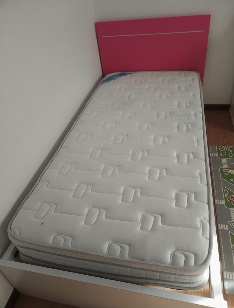 Cama solteiro rosa + colchão