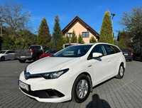 Wypożyczanie samochodu Wynajem auta Toyota Auris HYBRYDA LPG AUTOMAT