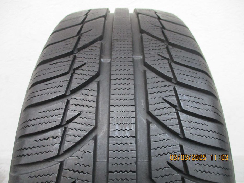 1x 215/60R16 Toyo Snowprox S943 7,8mm 19r.