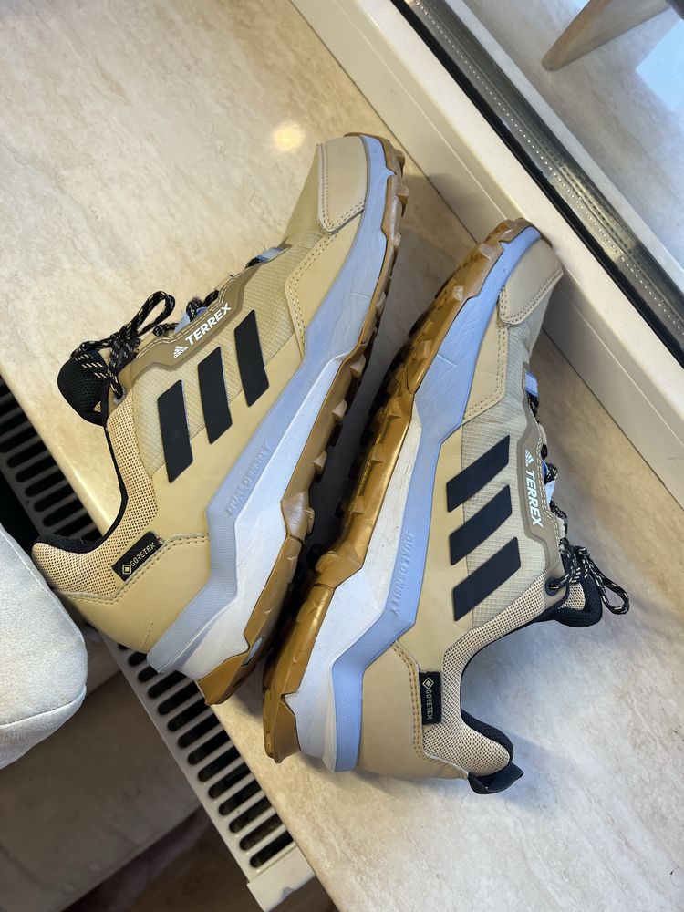 Adidas Terrex Gore-tex трекінгові оригінал (42 розмір, 26 см)