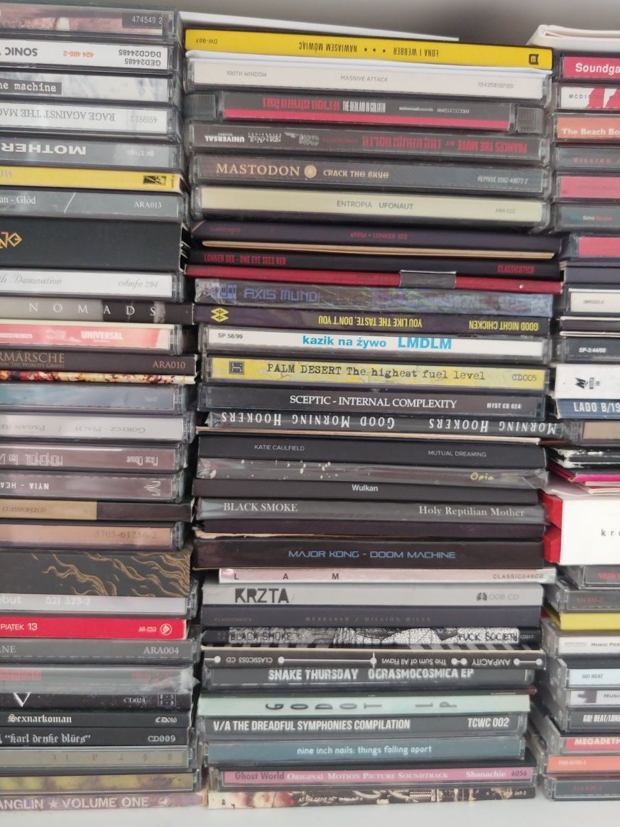 Wyprzedaż CD Rock, 70's, Metal, Hiphop, Elektronika, Folk