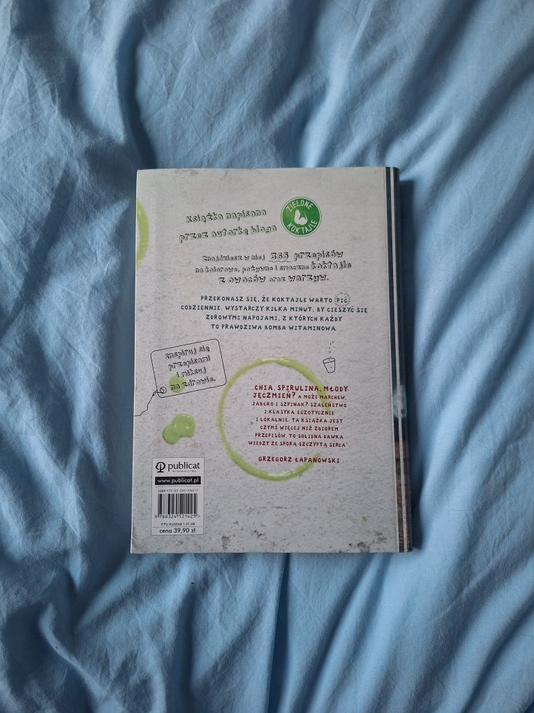 Książka z przepisami "Zielone koktajle"