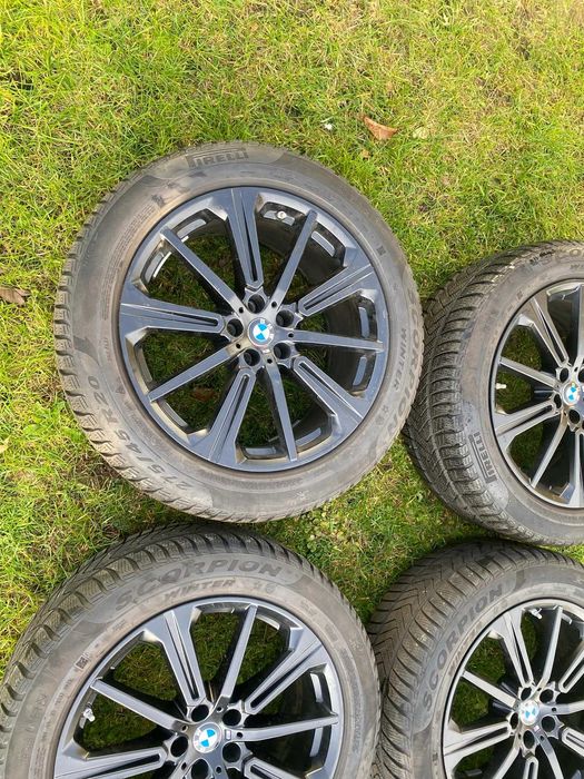 Oryginalne koła 20 BMW X5 G05 X6 G06 M pakiet Pirelli 275/45 R20 2024r