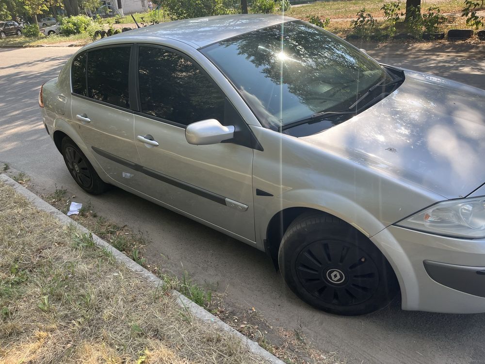 Рено Меган 2 рестайлінг 1.6 16v в хорошому стані