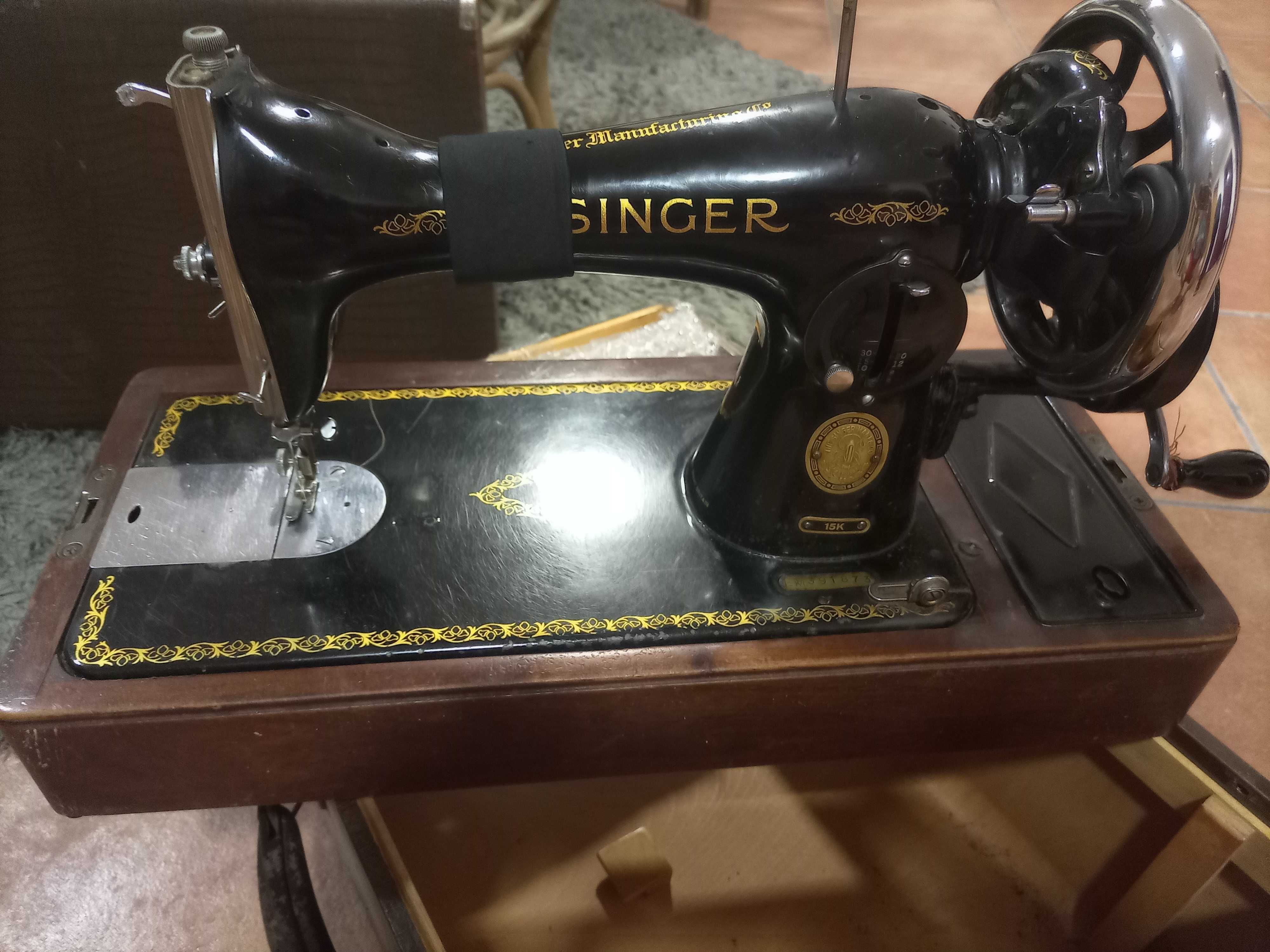 Máquina de costura antiga Singer15k