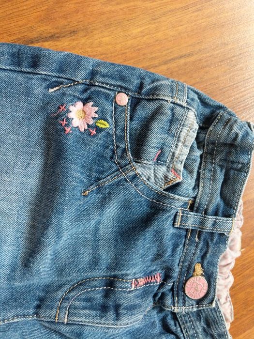 Lote 3 calças ganga menina 5-6 anos (1 par é marca Lanidor)