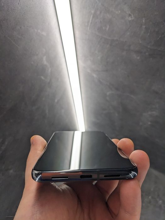 Pixel 8 pro в гарному стані