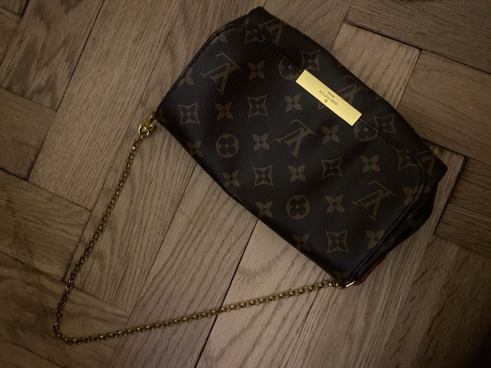 Louis Vuitton toreby na ramię