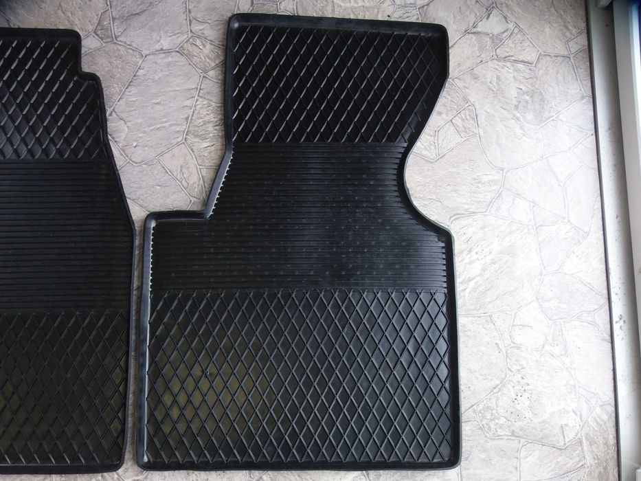 Dywaniki Gumowe Korytka VW Volkswagen Transporter T4