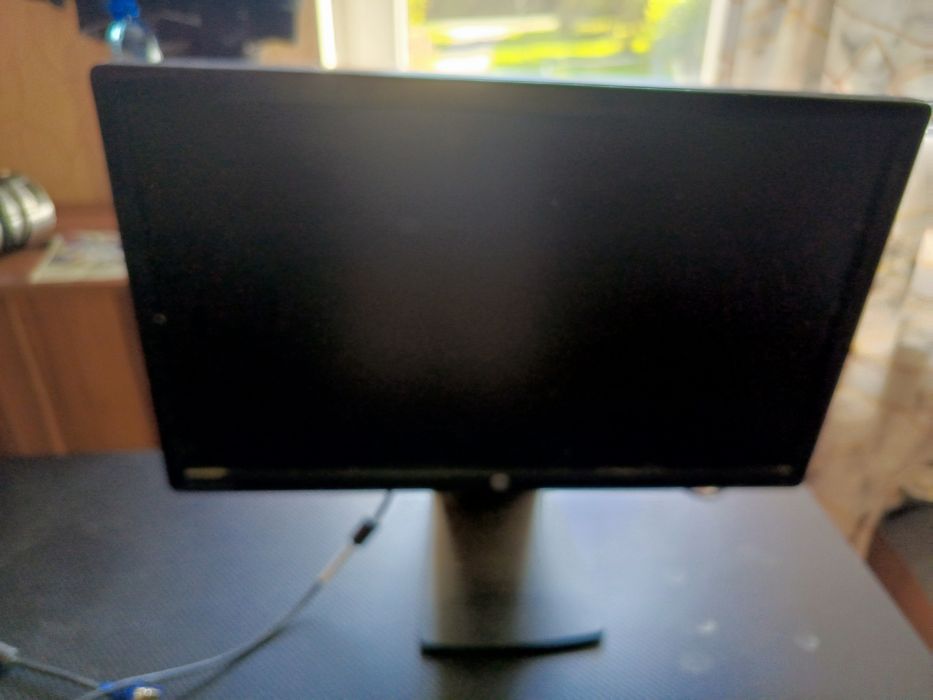 Sprzedam monitor za 200 zł hp