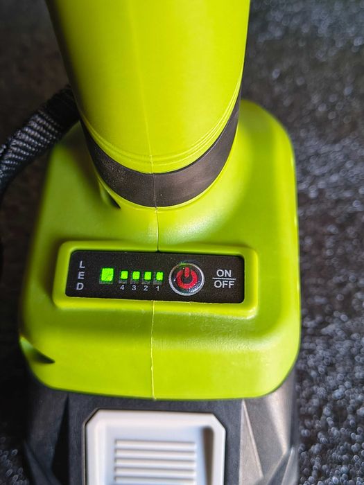 Акумуляторний секатор Procraft  Es28li без АКБ