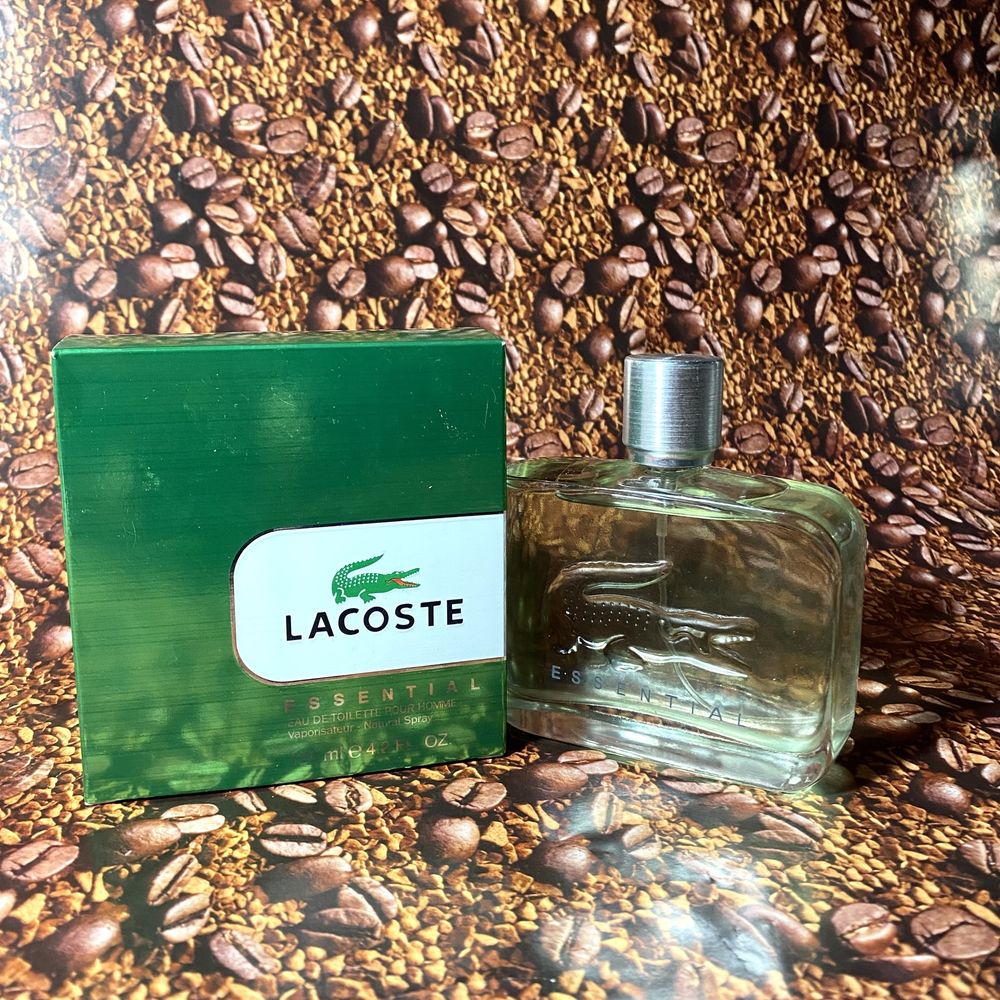 Чоловіча туалетна вода Lacoste Essential