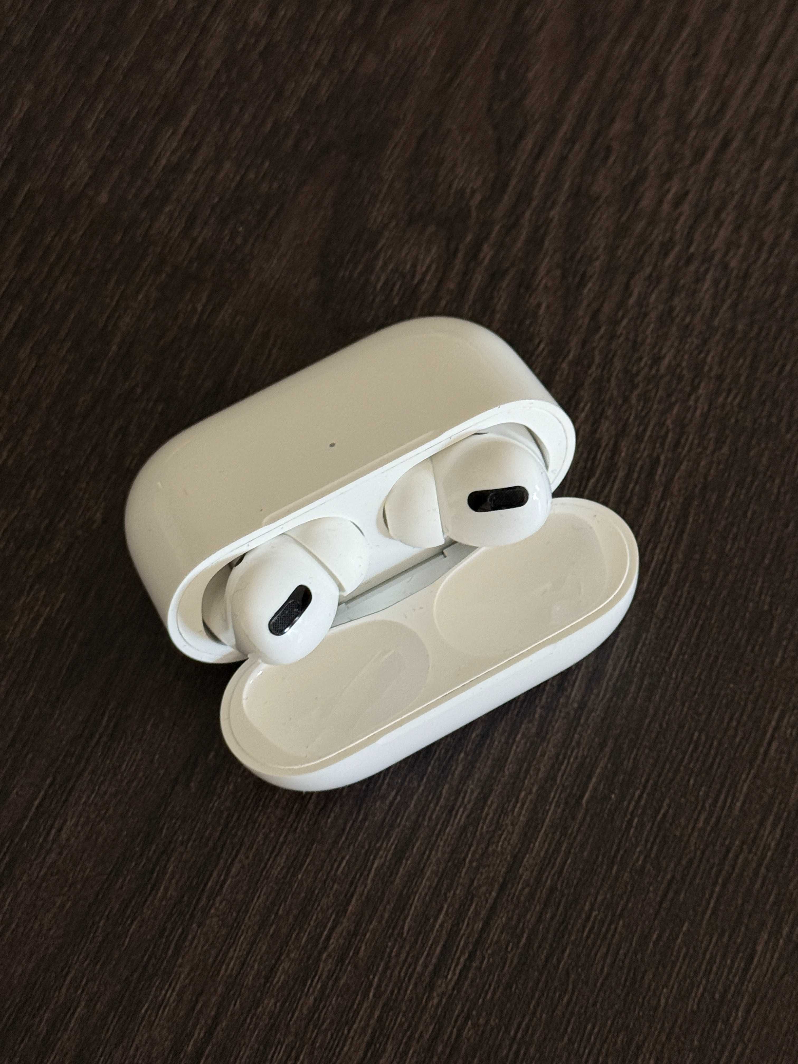 Sluchawki Apple AirPods Pro