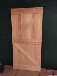 Drzwi drewniane przesuwne loft