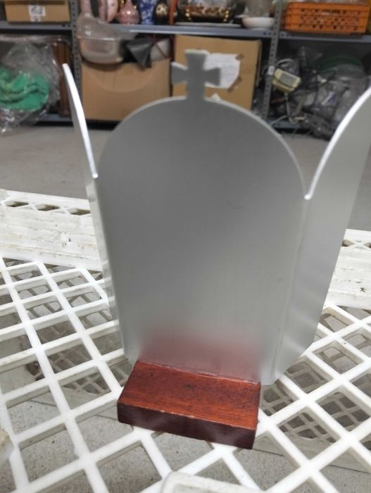 Lembrança de Fatima e candelabro em vidro