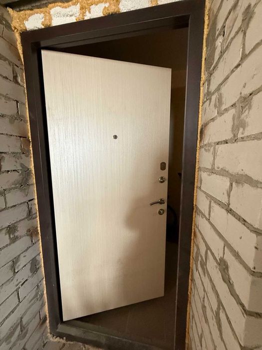 23500ЖК Мира 3Сертификат-ДА Продам 1 комн кварт Частичный ремонт 5этAS