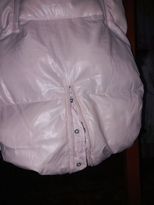 Продаю зимний пуховой конверт для девочки,  размер 62.
