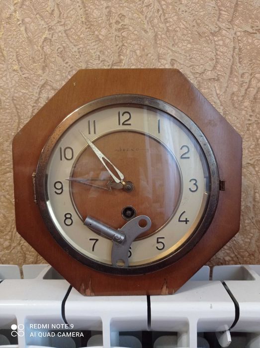 Часы настенные Весна СССР