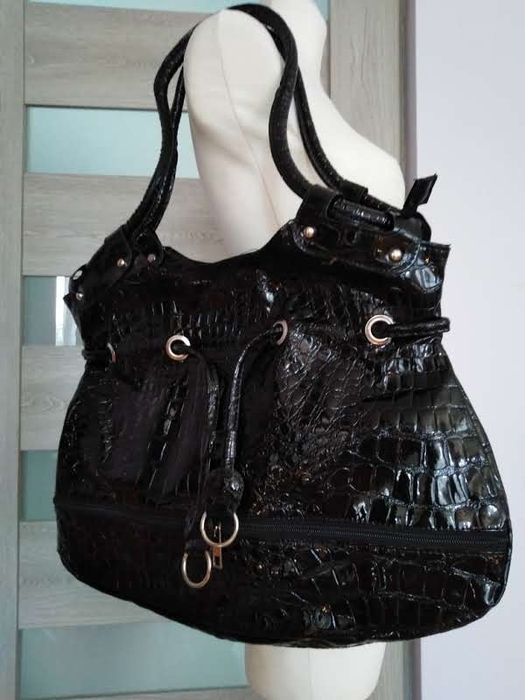 Torebka damska lakierowana czarna nowa r a4