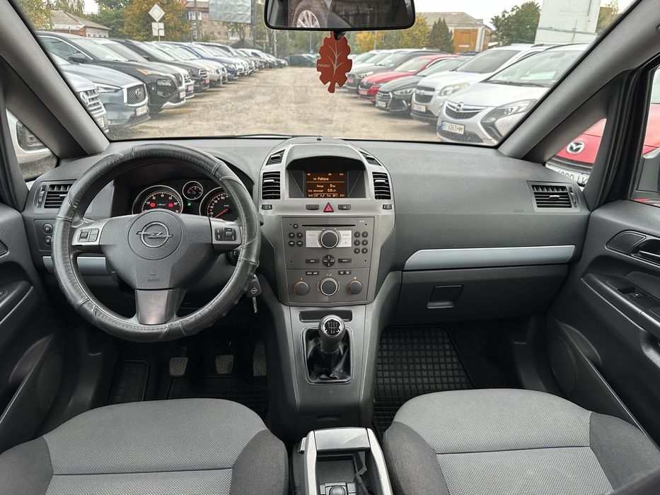 Opel Zafira! Сім місць! Без вкладень!