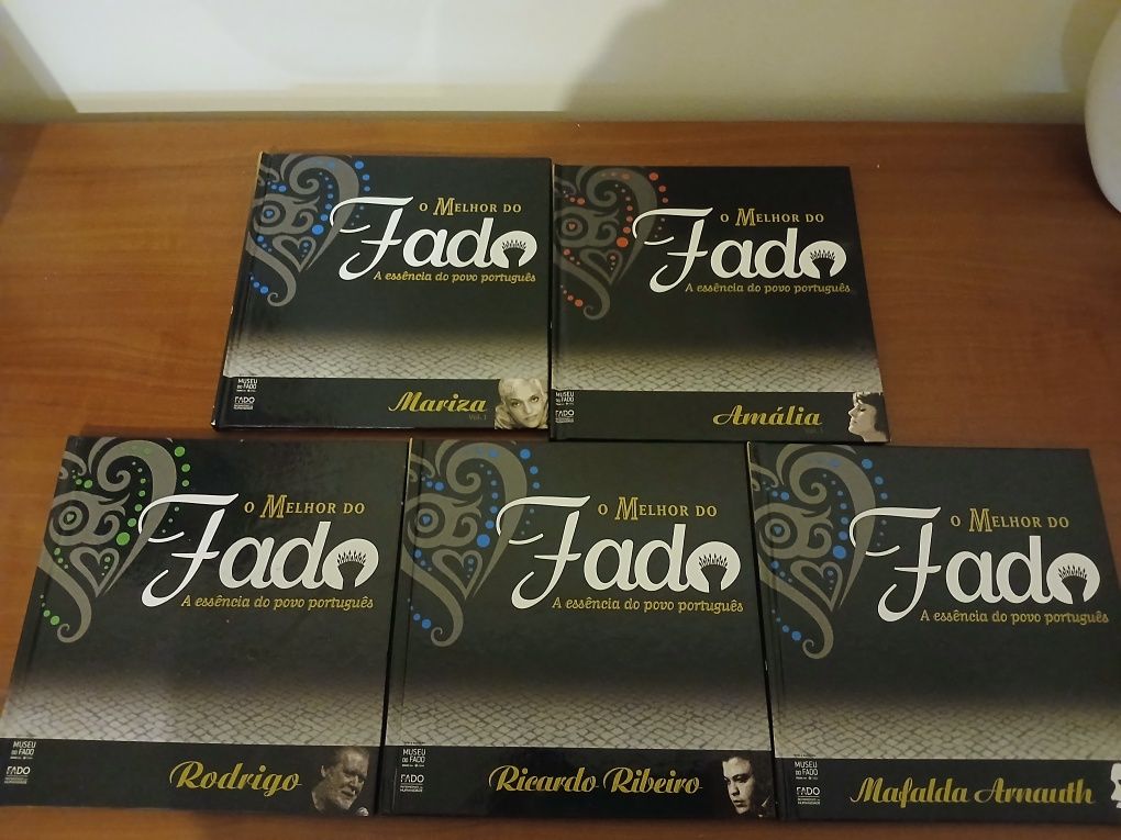 Cds com livros -  o melhor do fado