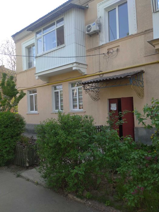 Продам 3 кімнатну квартиру пл. Покровська