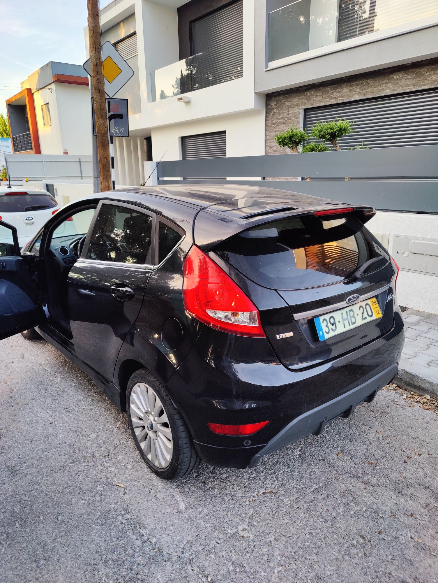 Ford Fiesta Sport 1.6 TDCi 95cv – 2008 5 Portas < 140.000 km