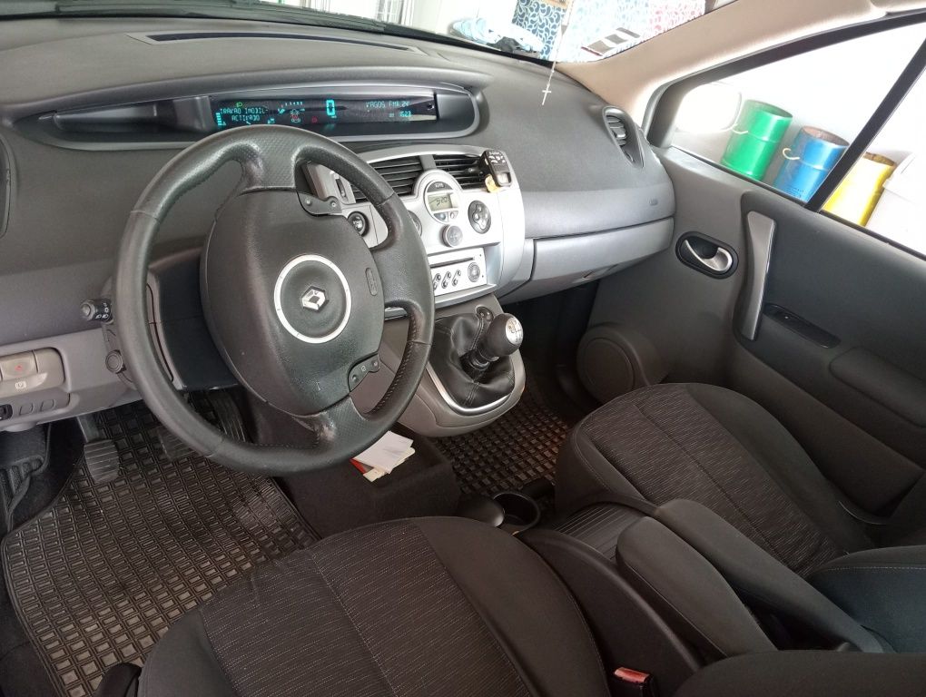 Renault Scenic 1.5 dci