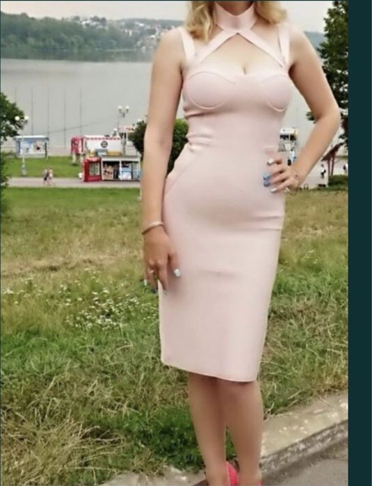 Продам бандажні сукні