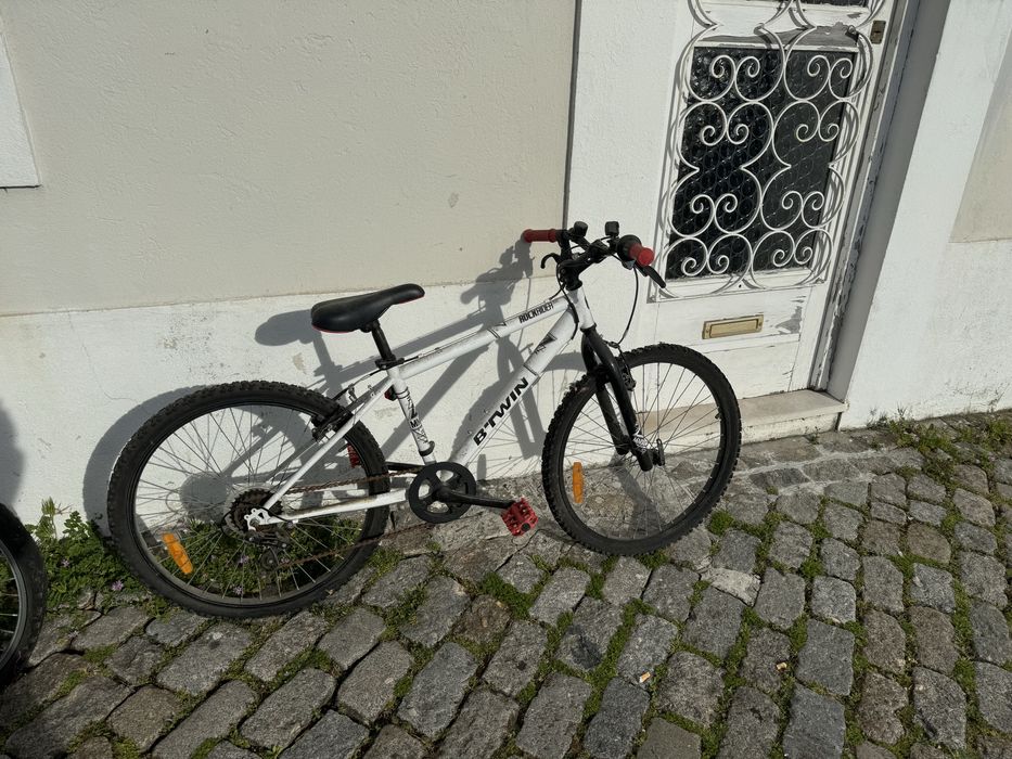 Vendo Bicicletas - 30 euros cada . Em conjunto 55 euros