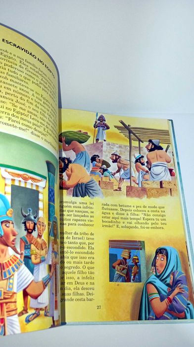 A Bíblia Contada ais Mais Pequenos