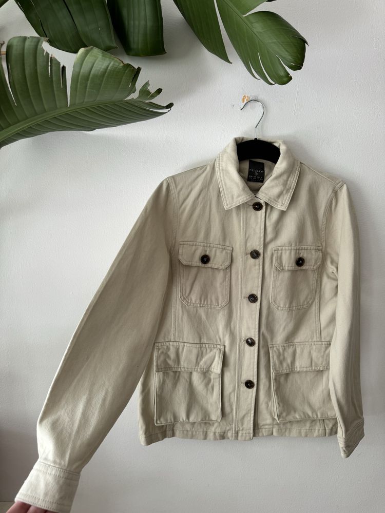 Beżowa materiałowa kurtka kieszenie utility modna Primark rozmiar S