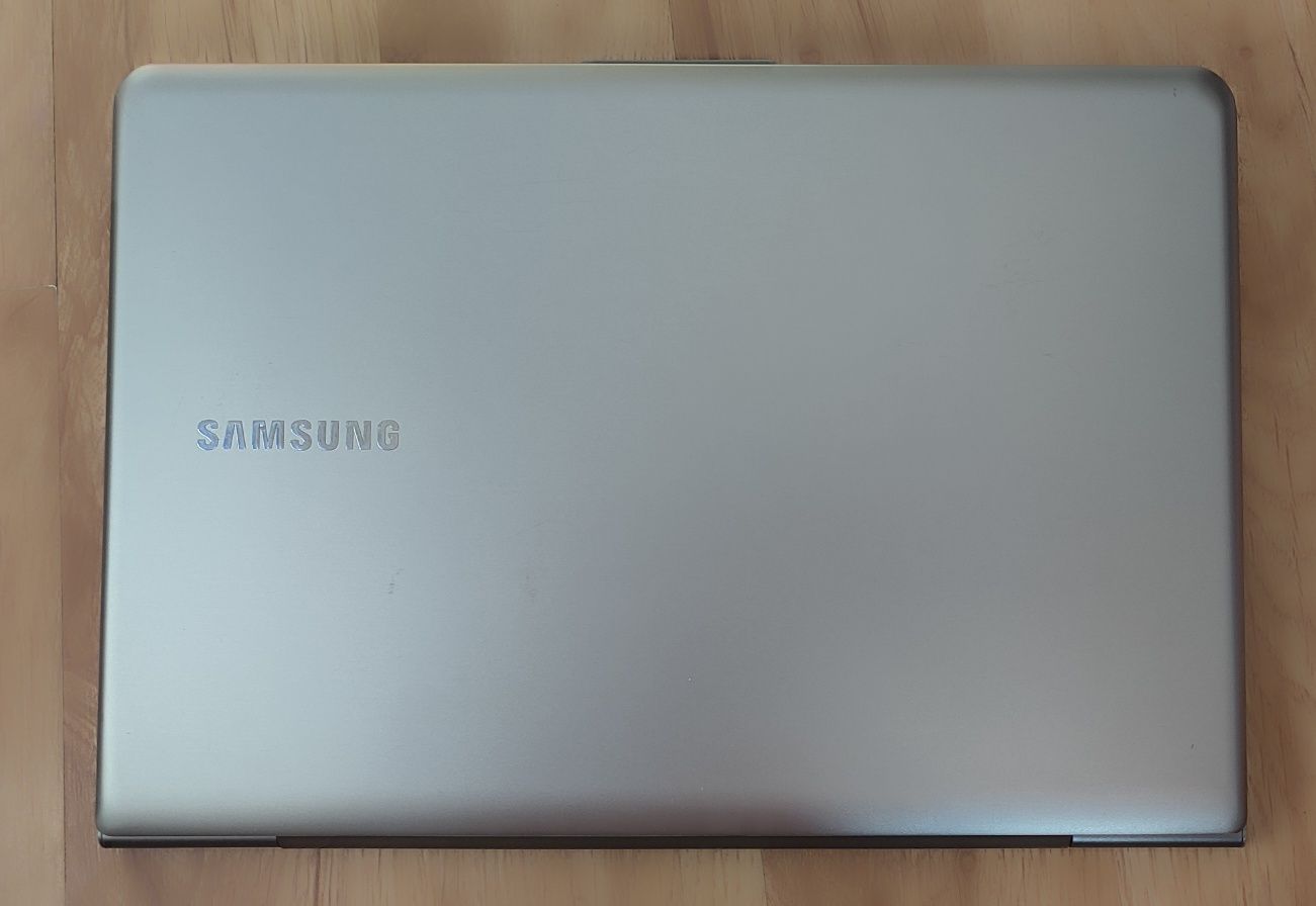 Laptop Samsung NP535U3C 13,3