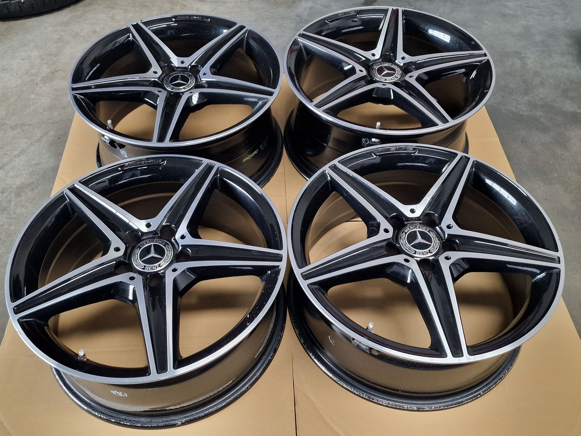 Felgi Aluminiowe Mercedes AMG 18  5x112