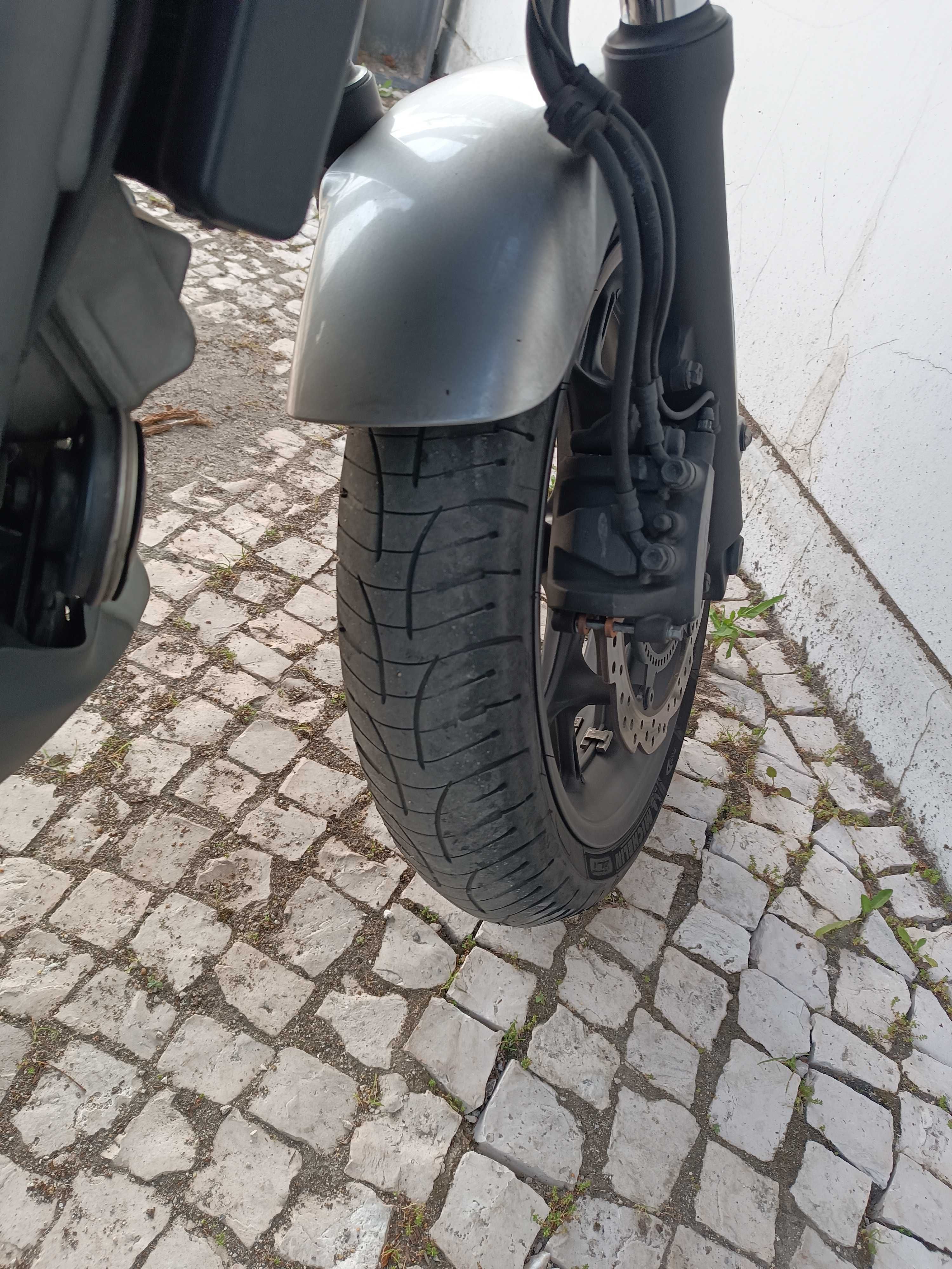 Honda NC700X - Bom estado carta A2