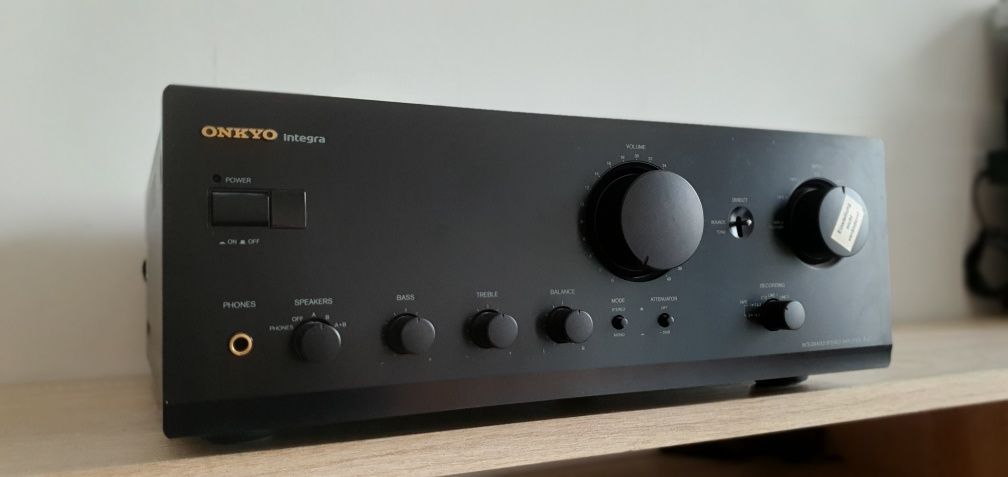 Wzmacniacz  Onkyo Integra a-9711