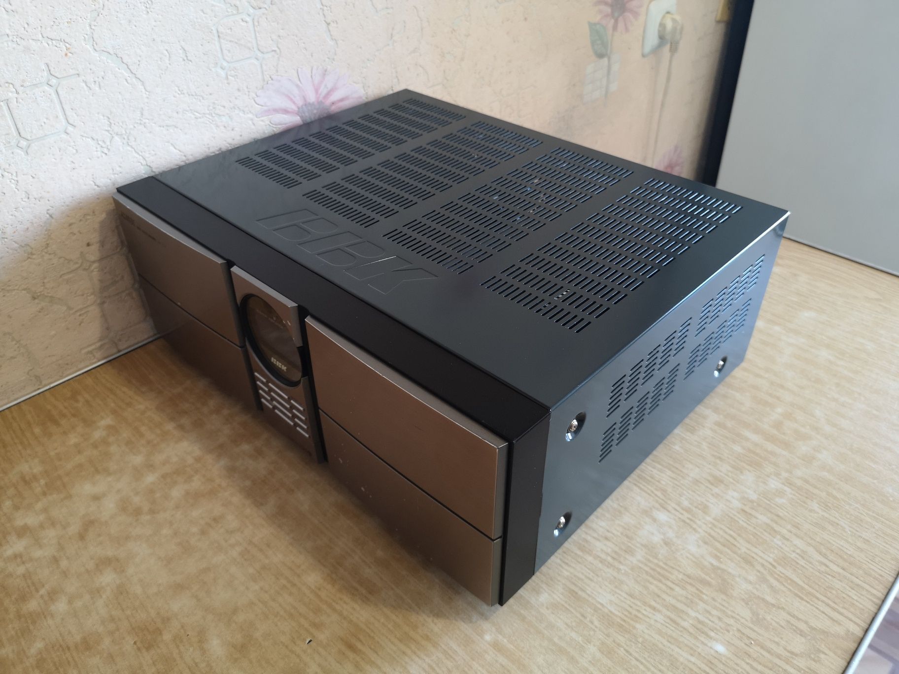Усилитель для домашнего Кинотеатра BBK-AV215T