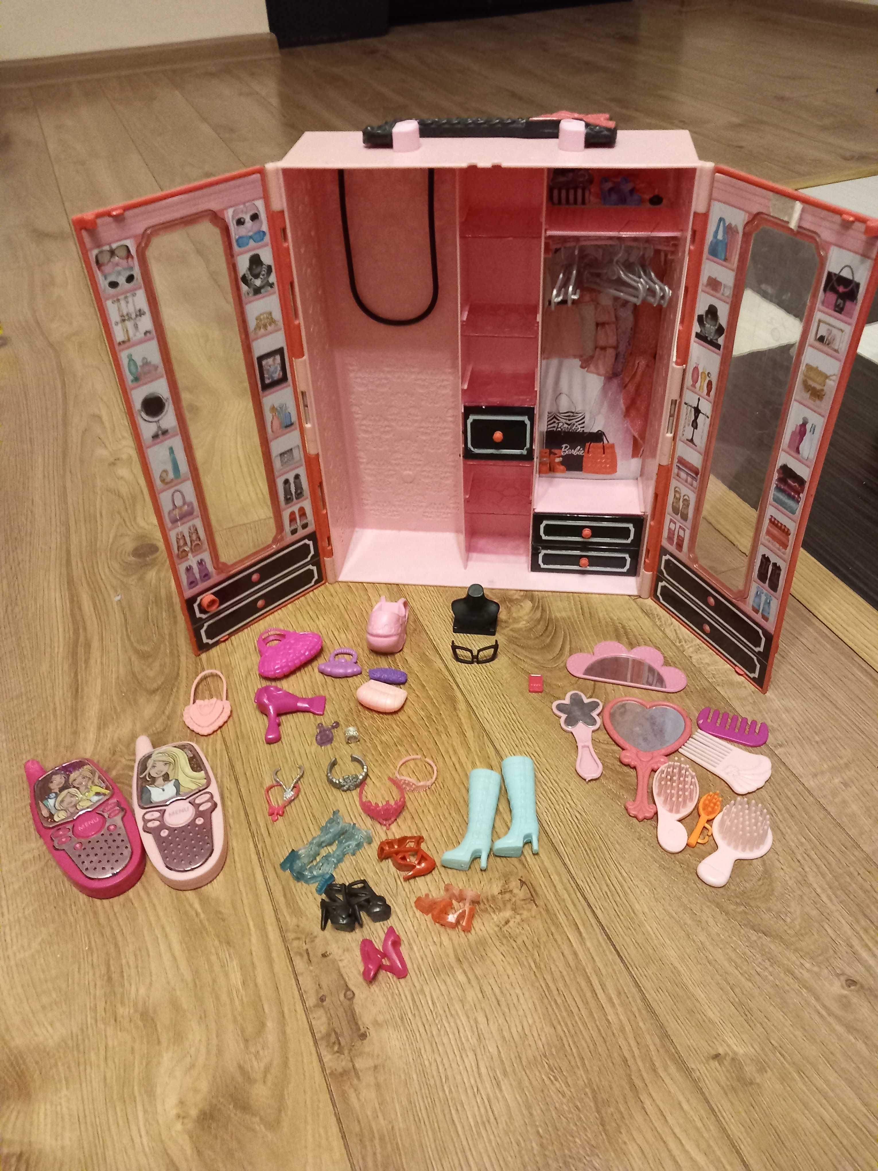 Garderoba Barbie z akcesoriami