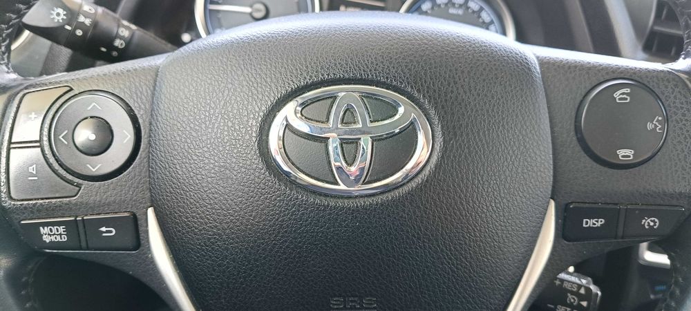 Toyota Auris ll Avensis