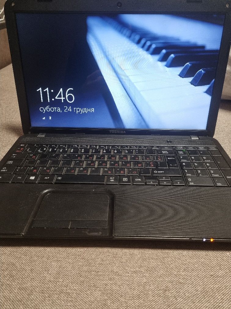 Ноутбук Toshiba Satellite C850D-11K